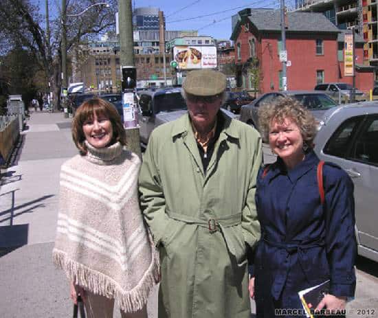 Author :Shell, Dick   Date : 30/04/2006 Philosopher and semiologist Carolle Gagnon with her friends, artist Marcel Barbeau and art historian Ninon Gauthier at their recent trip to Toronto from April 29 toi Mai 3. Photo Dick Shell.© Dick Shell